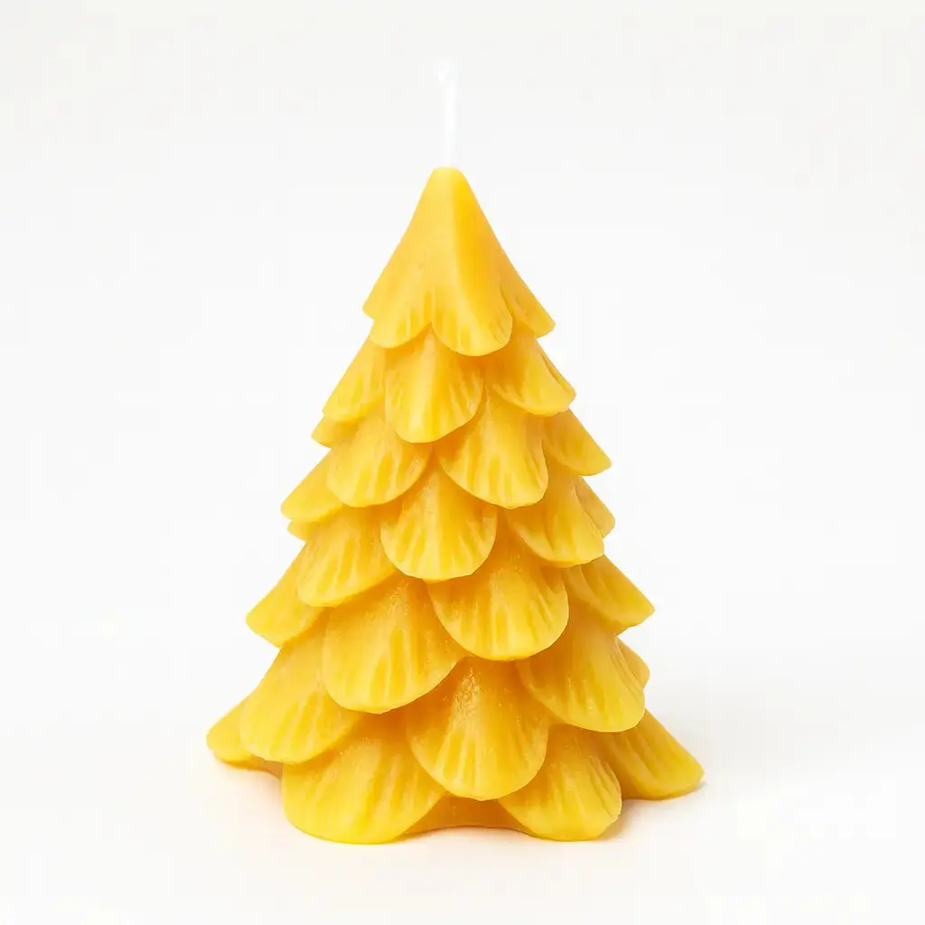 Bivokslys formet som juletre – håndstøpt og naturlig BIELYS.NO